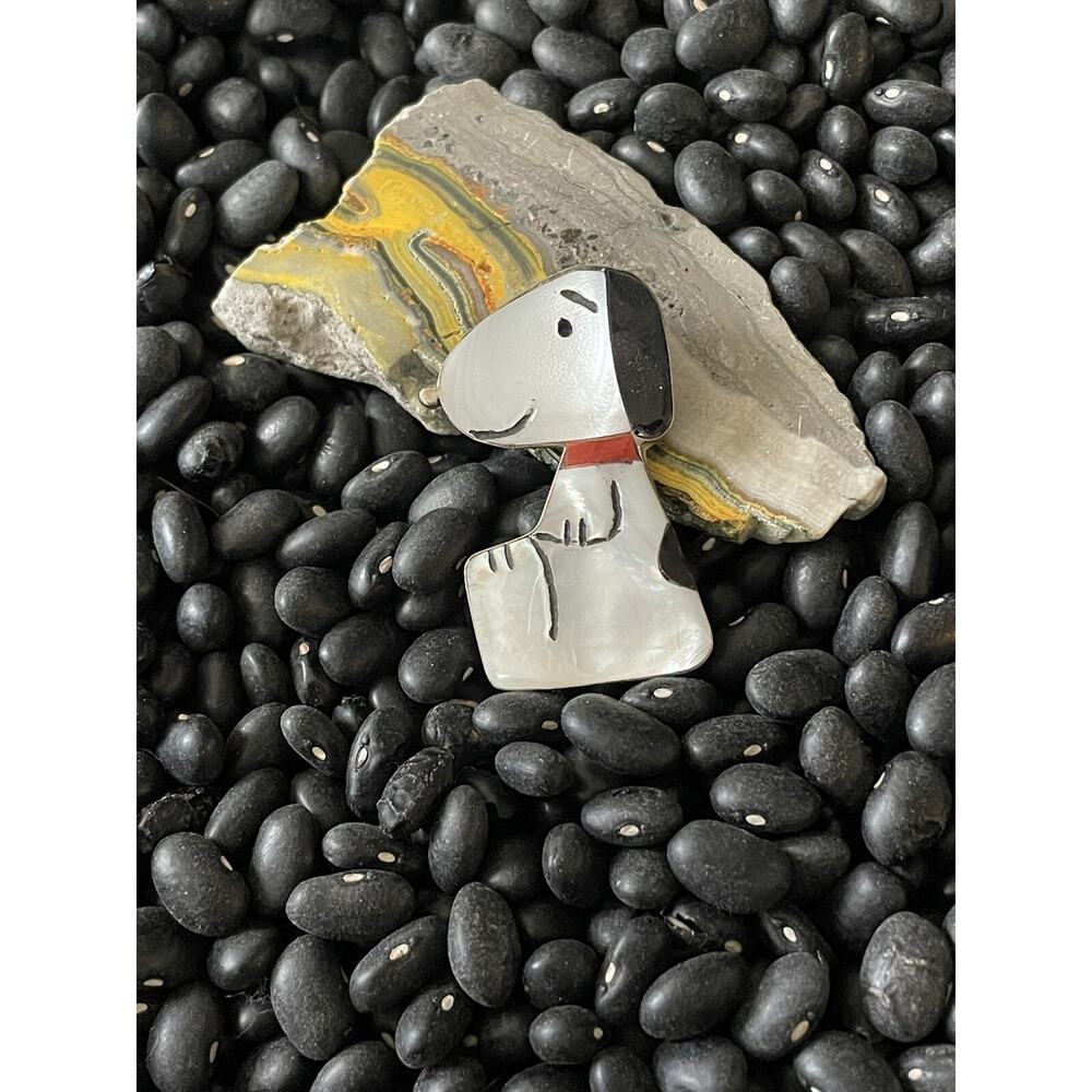 Zuni Inlaid Sterling Mother Pearl Onyx Coral Snoopy~Charlie Brown Pin Pendant